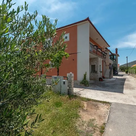 Marinella Apartman *