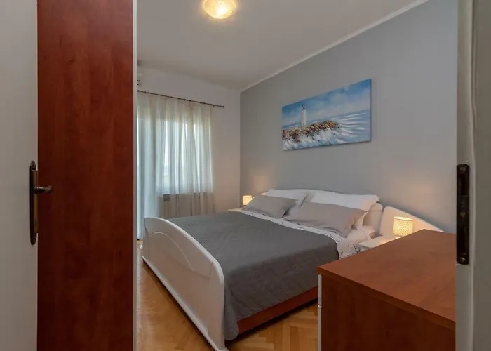 Marinella Lägenhet *