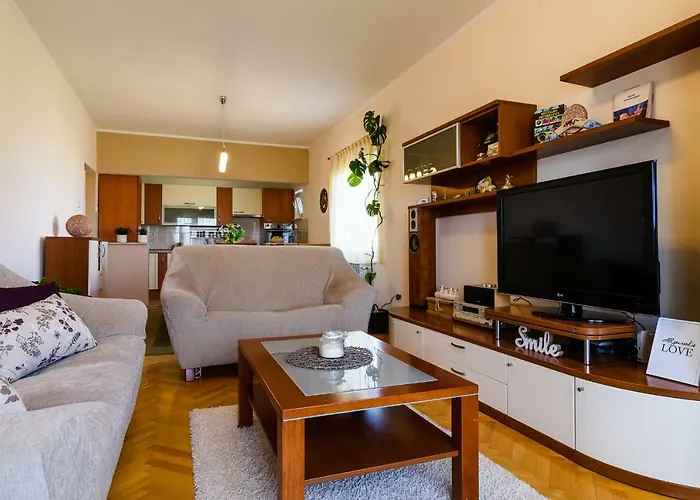 Lägenhet Marinella *