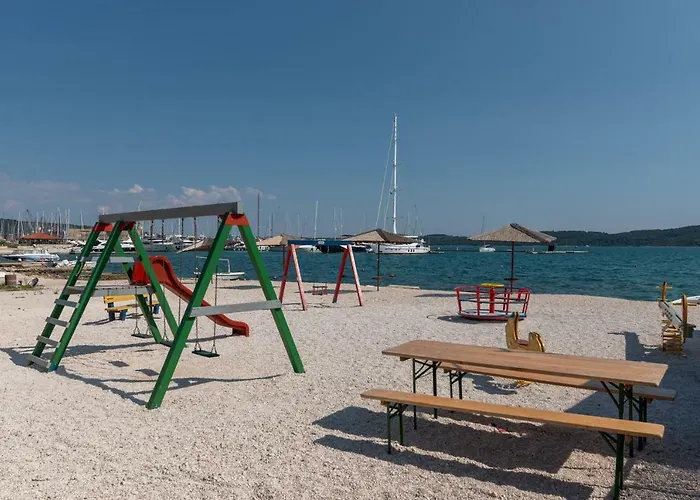 Marinella Lägenhet Trogir