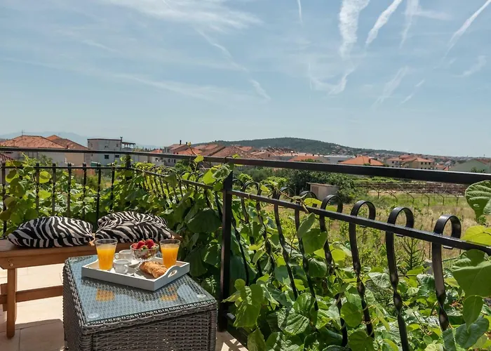 Lägenhet Marinella *