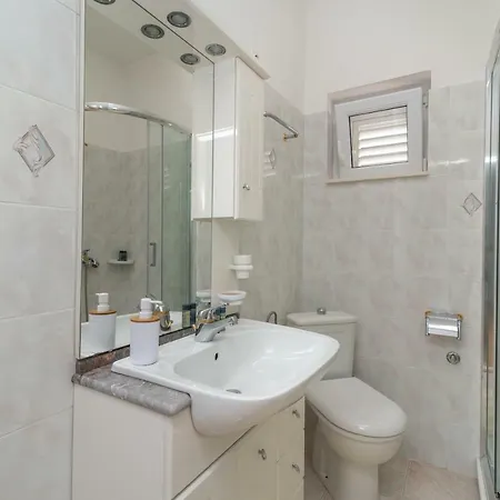 Marinella Apartment *